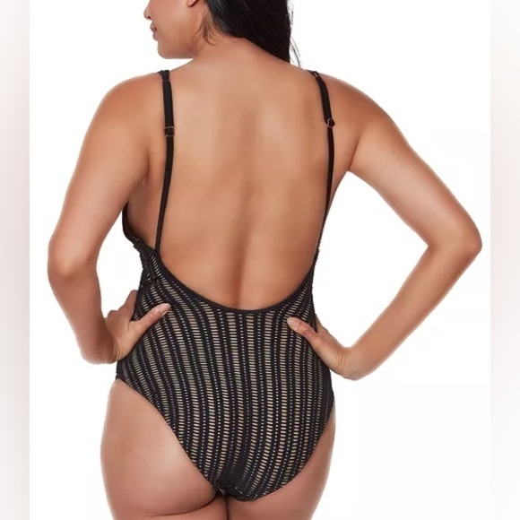 BAR III Plunging Crochet One-Piece Swimsuit Black Nude Lined Pull On New M - Picture 3 of 11